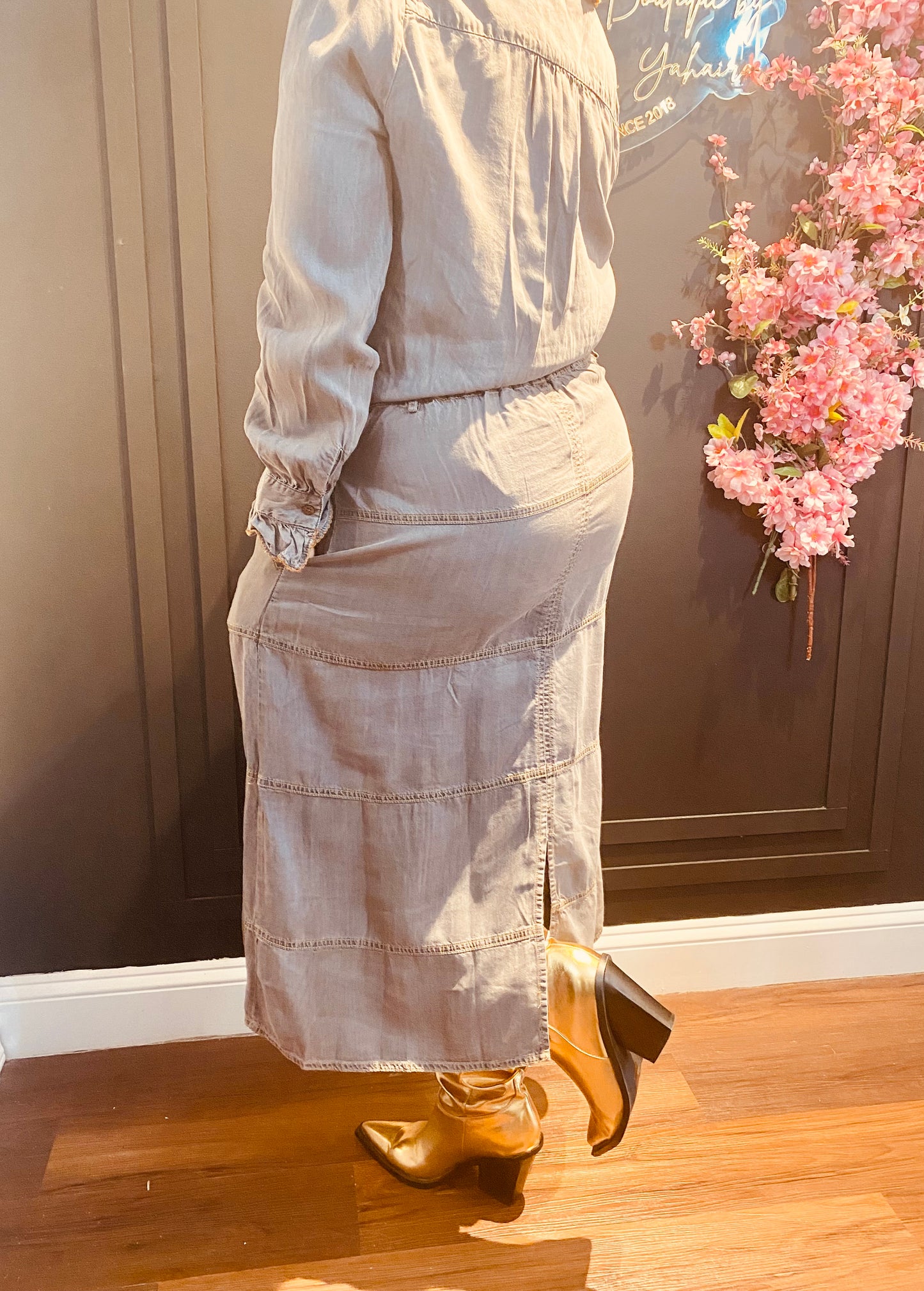 Washed gray skirt