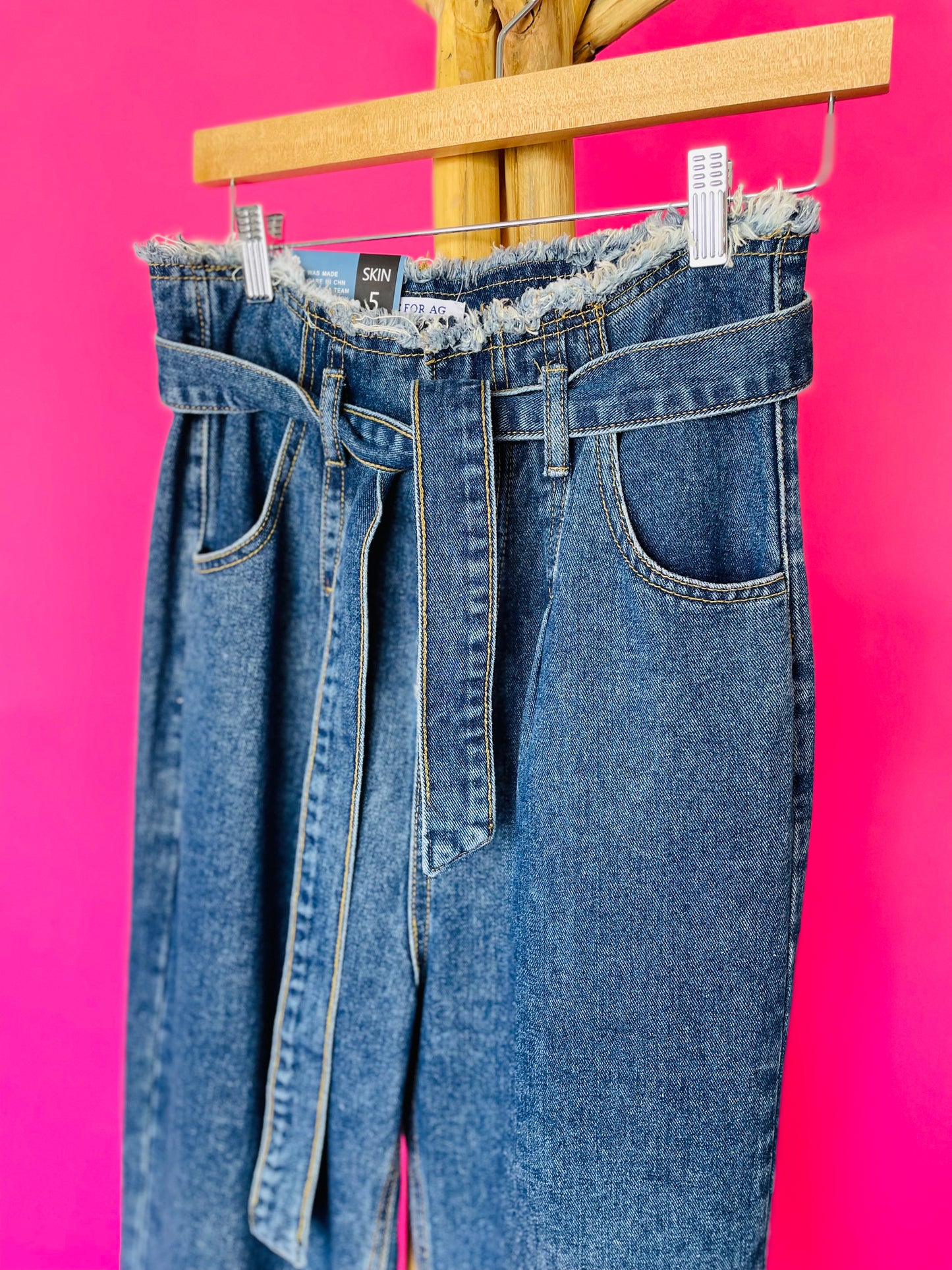 Belted jeans