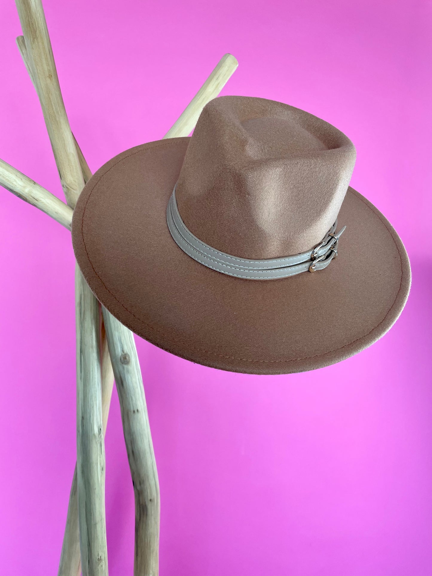 Doble belted hat